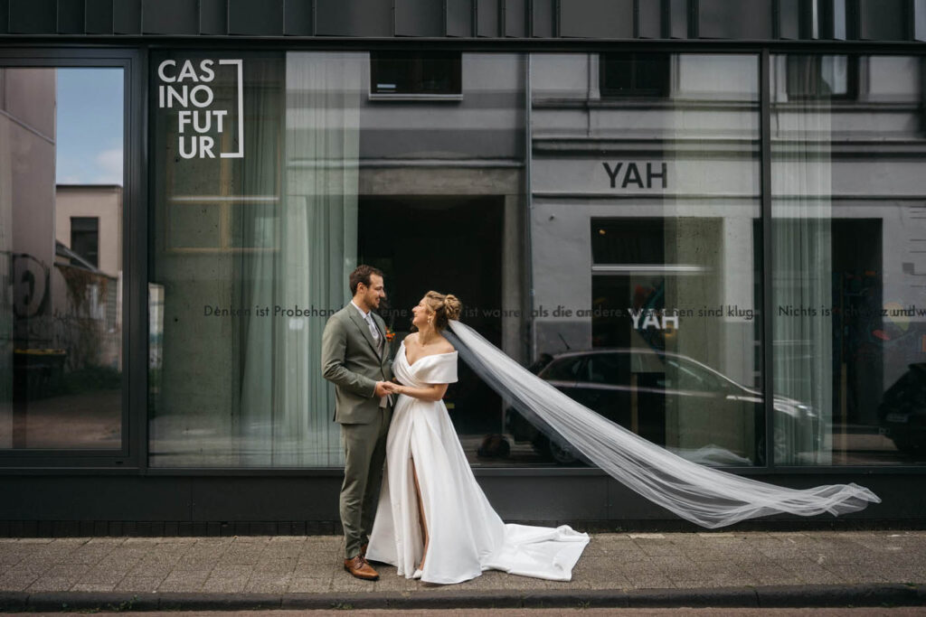 Referenz-Iwona-Marek-Hochzeitsfrisur-1000156325